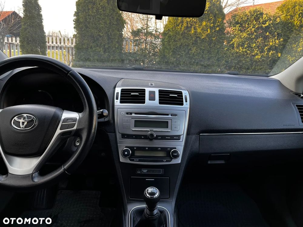 Toyota Avensis 2.0 D-4D Active - 35