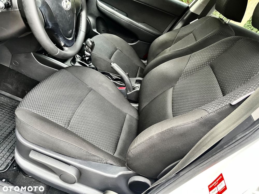 Hyundai i30 1.4 Team 08 - 10