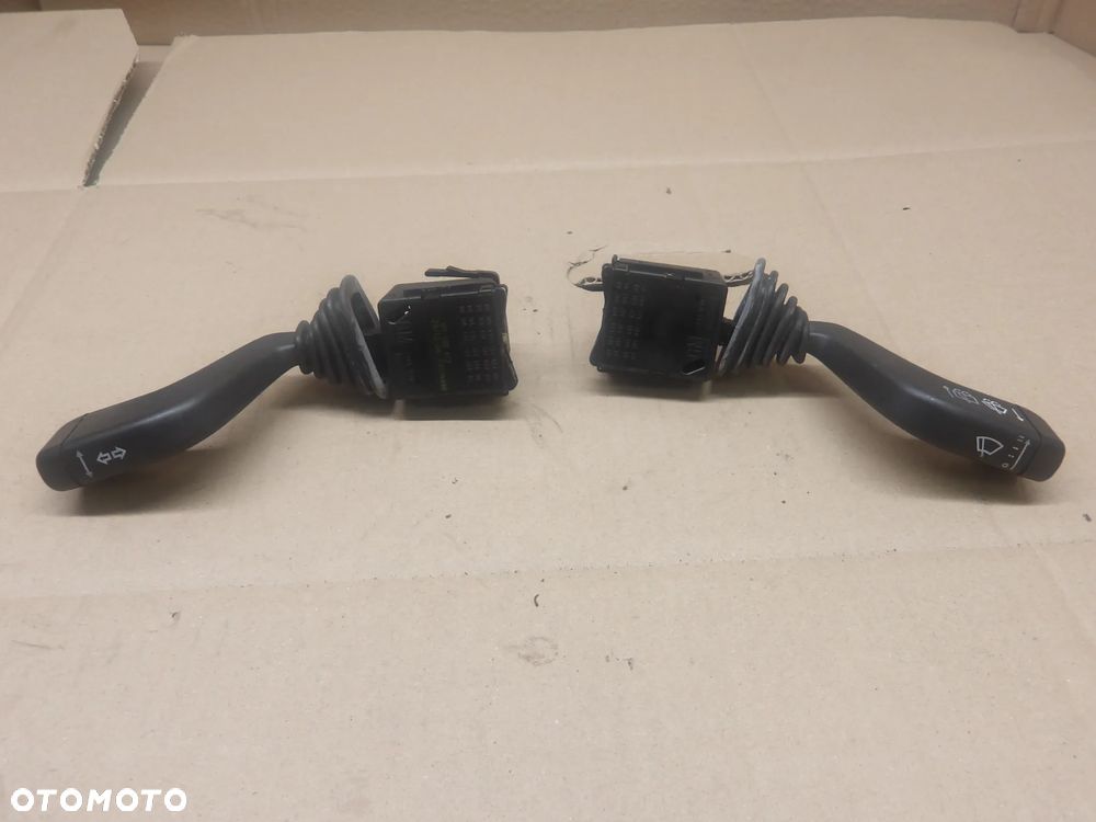 OPEL CORSA C LIFT 03-06 1.0B PRZEŁĄCZNIK ZESPOLONY MANETKA KIERUNKOWSKAZÓW WYCIERACZEK 09185417 09185413 - 1