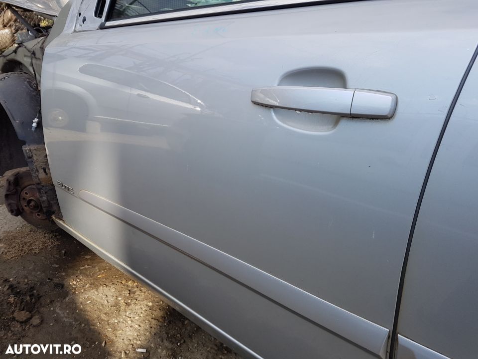 Usa / Portiera Stanga Fata Opel Astra H 2004 - 2010 Cod Culoare Z2AU - 2