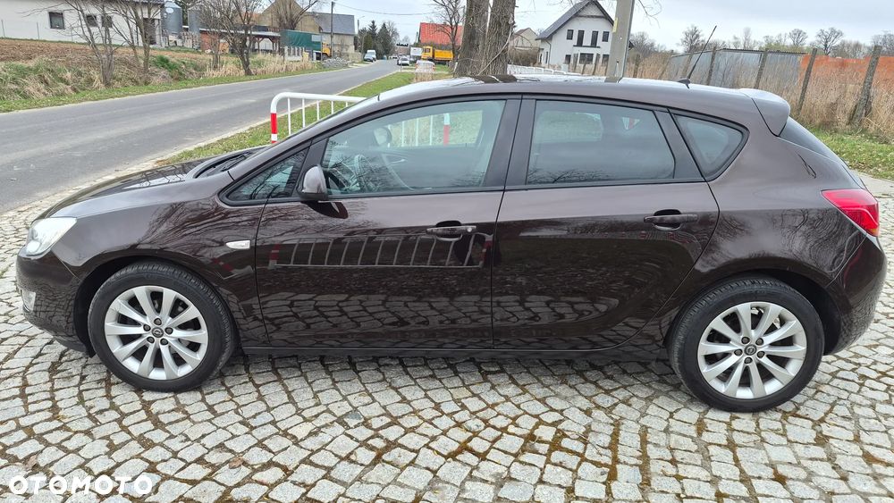 Opel Astra 1.4 Turbo - 2