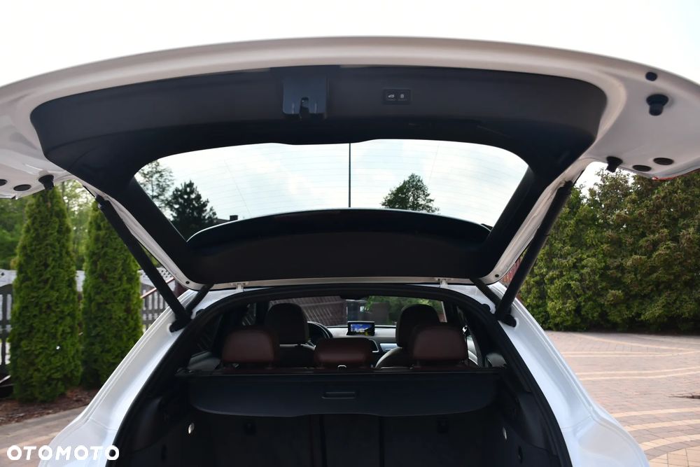 Audi Q3 40 TFSI Quattro S-Line S tronic - 33