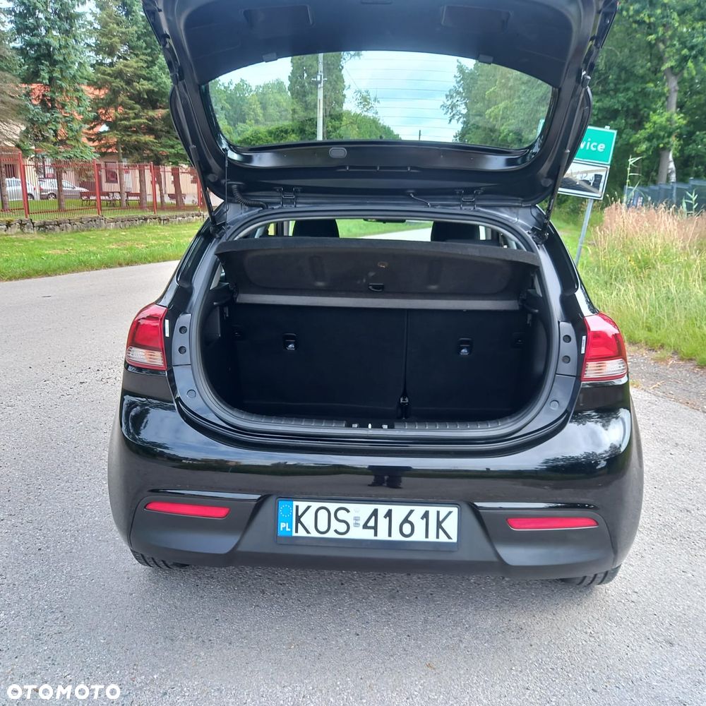 Kia Rio 1.2 L - 3