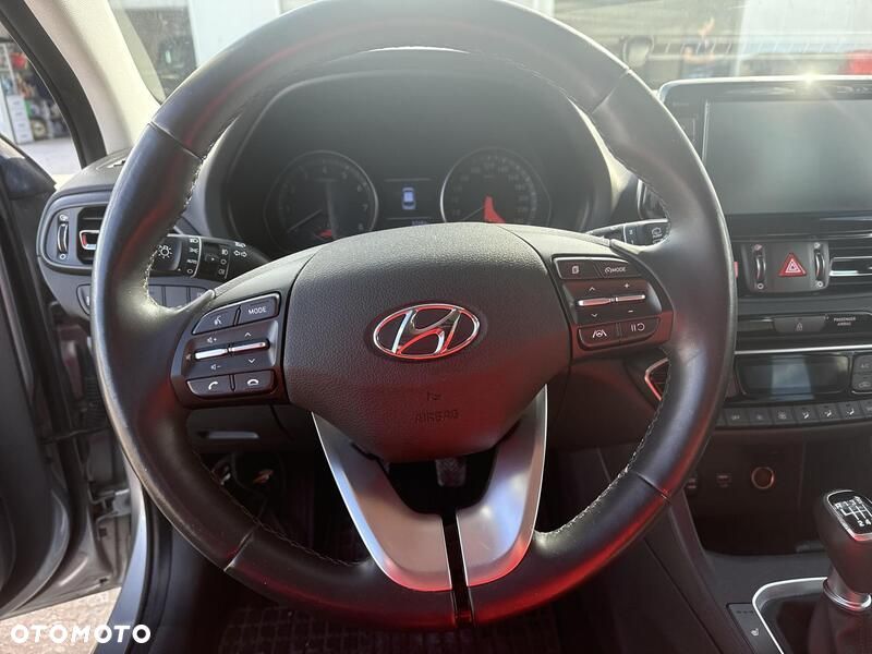 Hyundai i30 1.5 DPI Comfort - 12