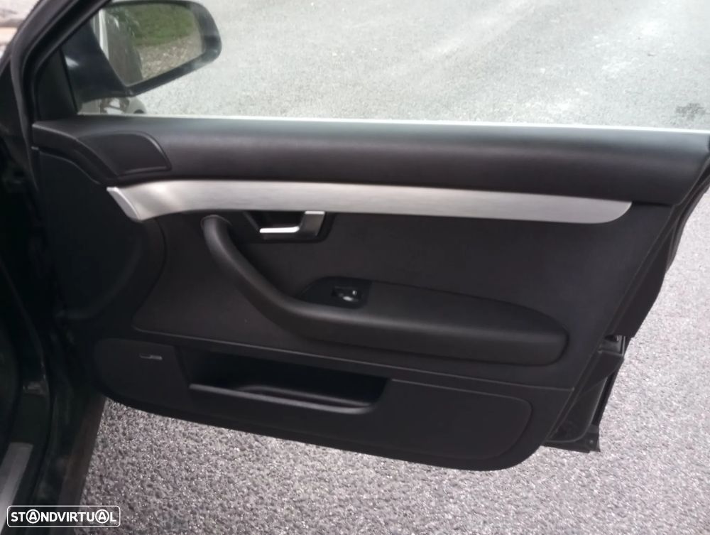 Audi A4 Avant 2.0 TDI S-line - 41