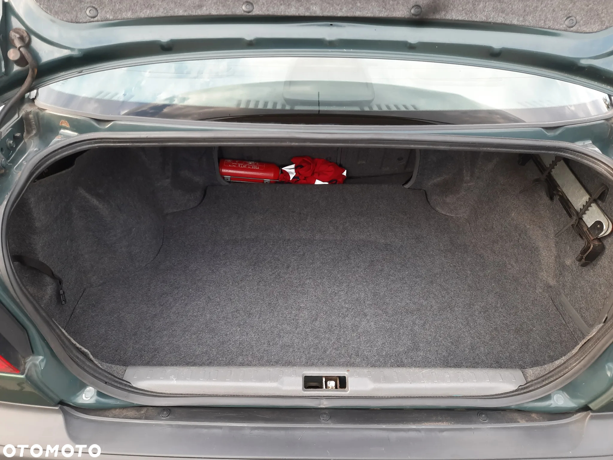 Nissan Primera 1.6 SLX (deu) - 12