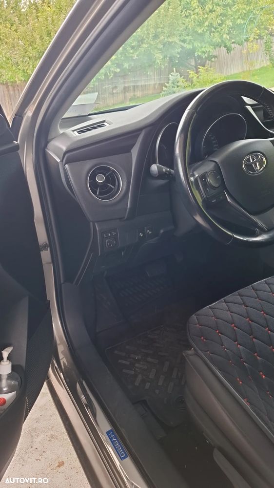 Toyota Auris 1.8 L VVT-i Hybrid Sol - 7