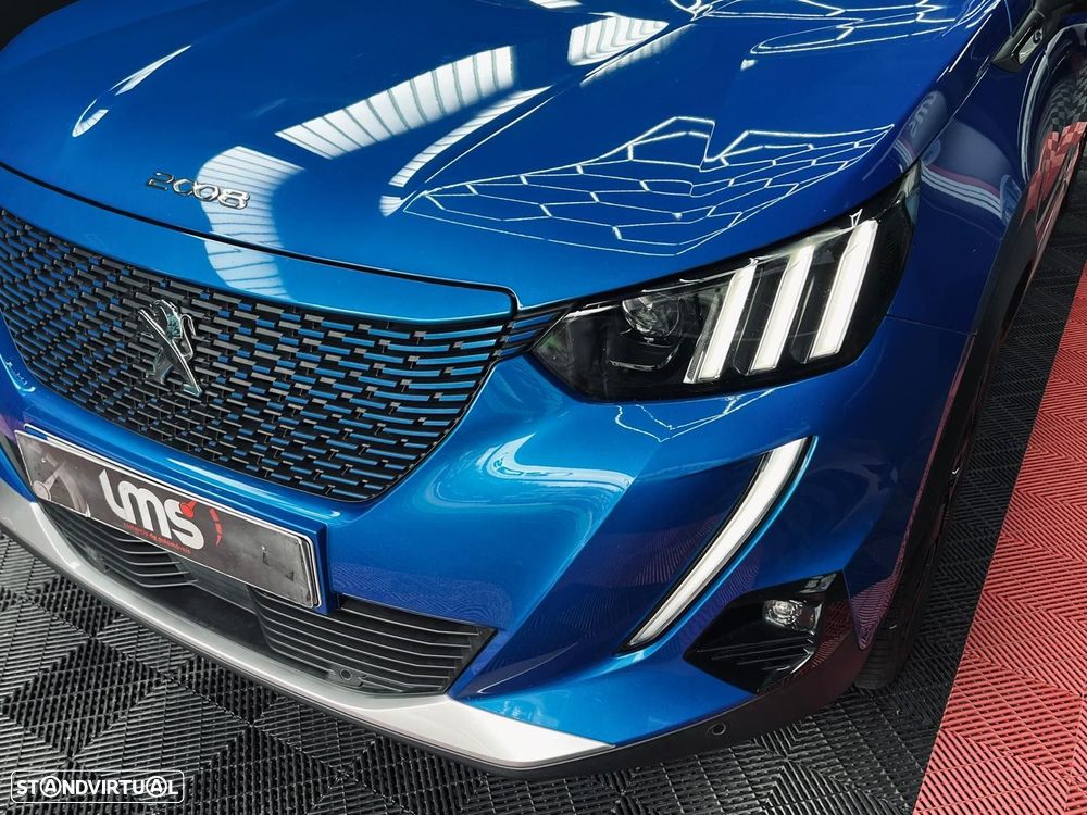 Peugeot e-2008 50 kWh GT - 7