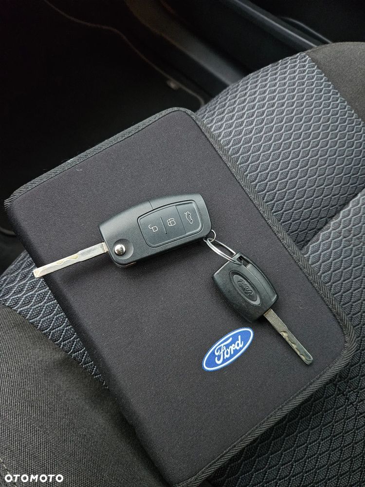 Ford Mondeo 2.0 Ghia Executive - 25