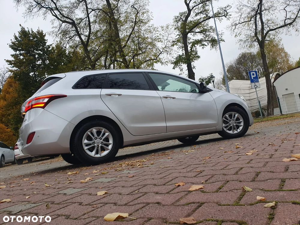 Hyundai i30 1.6 Style - 29