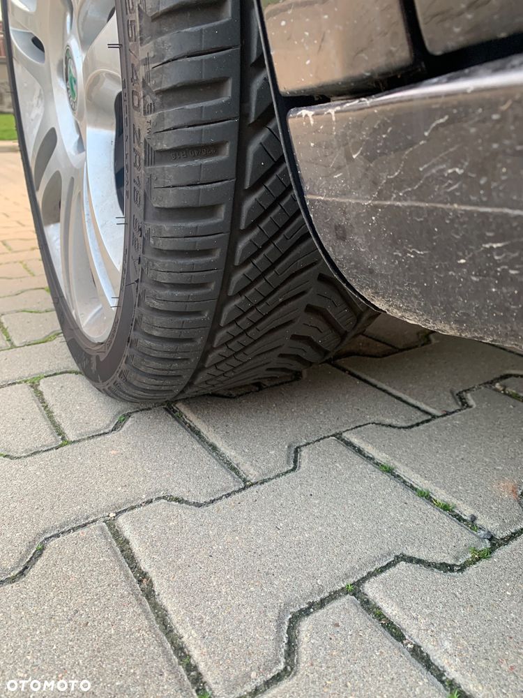 Skoda Superb 2.0 TSI Platinum DSG - 22