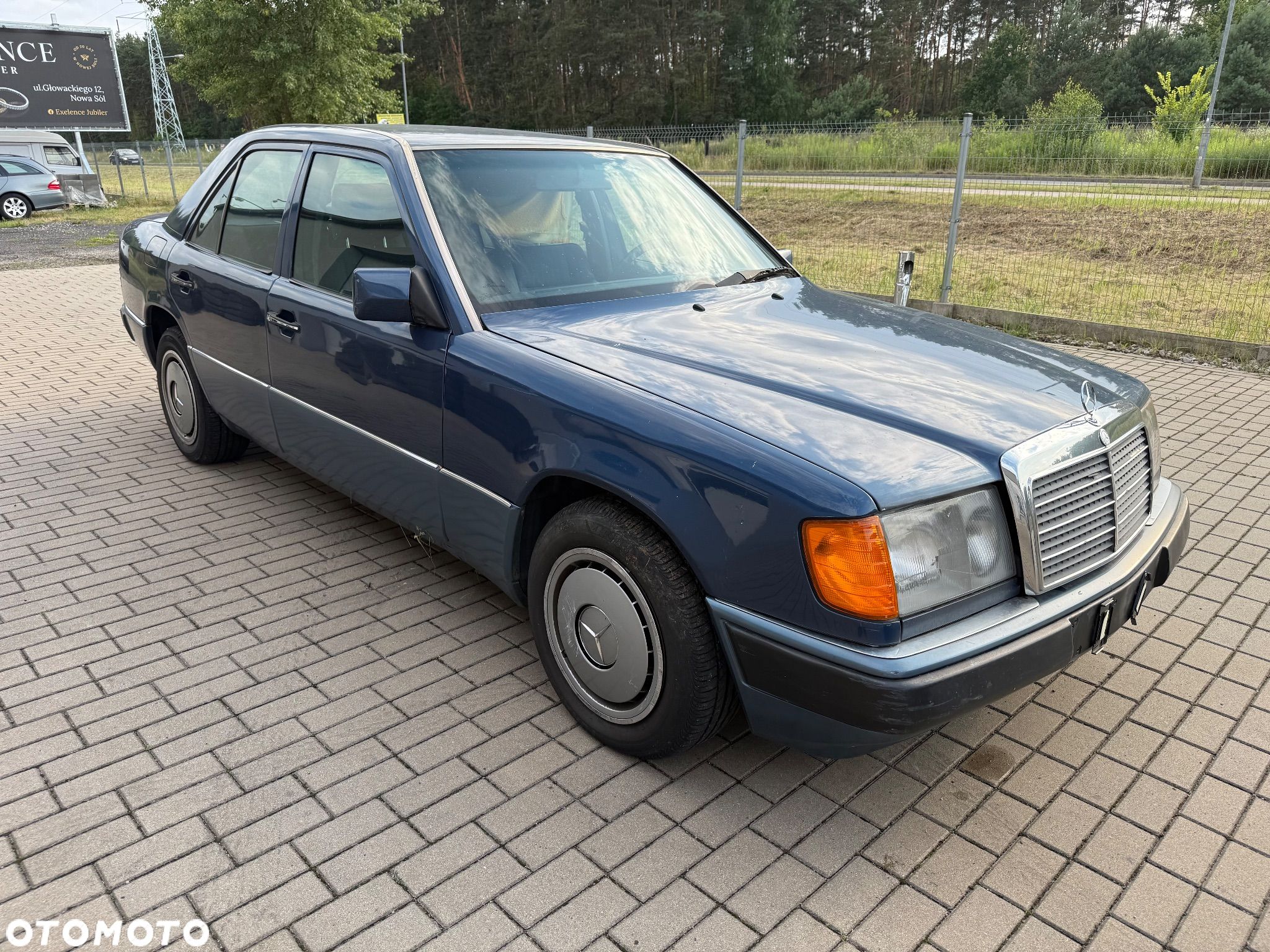 Mercedes-Benz W124 (1984-1993) - 1