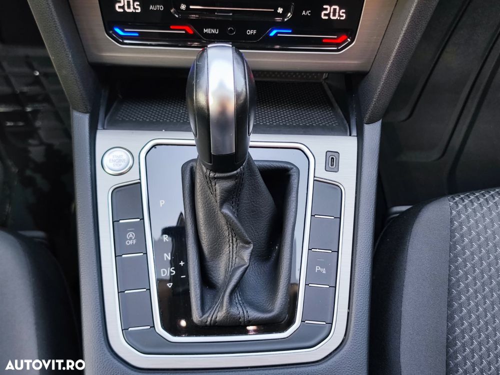 Volkswagen Passat 2.0 TDI DSG Comfortline - 21