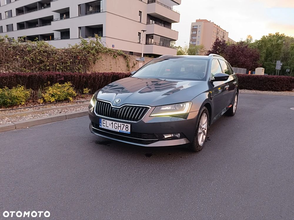 Skoda Superb 2.0 TDI SCR 4x4 Ambition DSG - 1