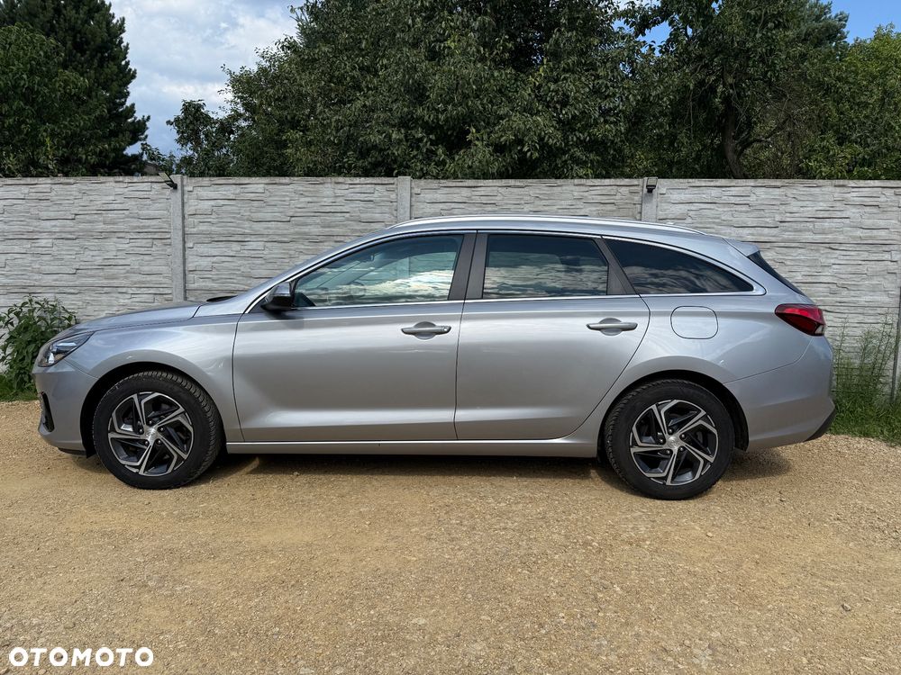Hyundai i30 1.6 D Comfort - 16