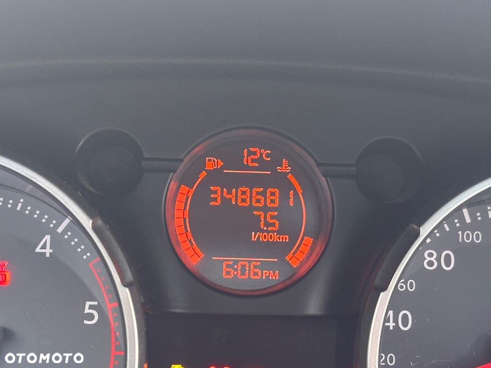 Nissan Qashqai+2 2.0 dCi 4x4 Tekna - 28