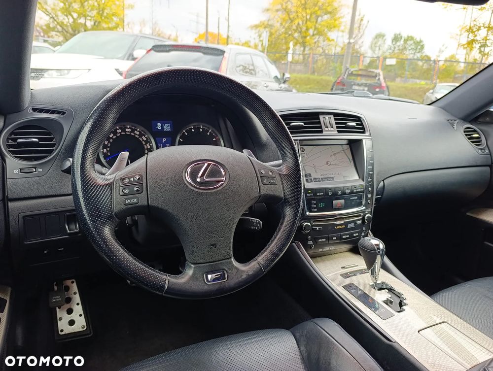 Lexus IS F Sport - 10