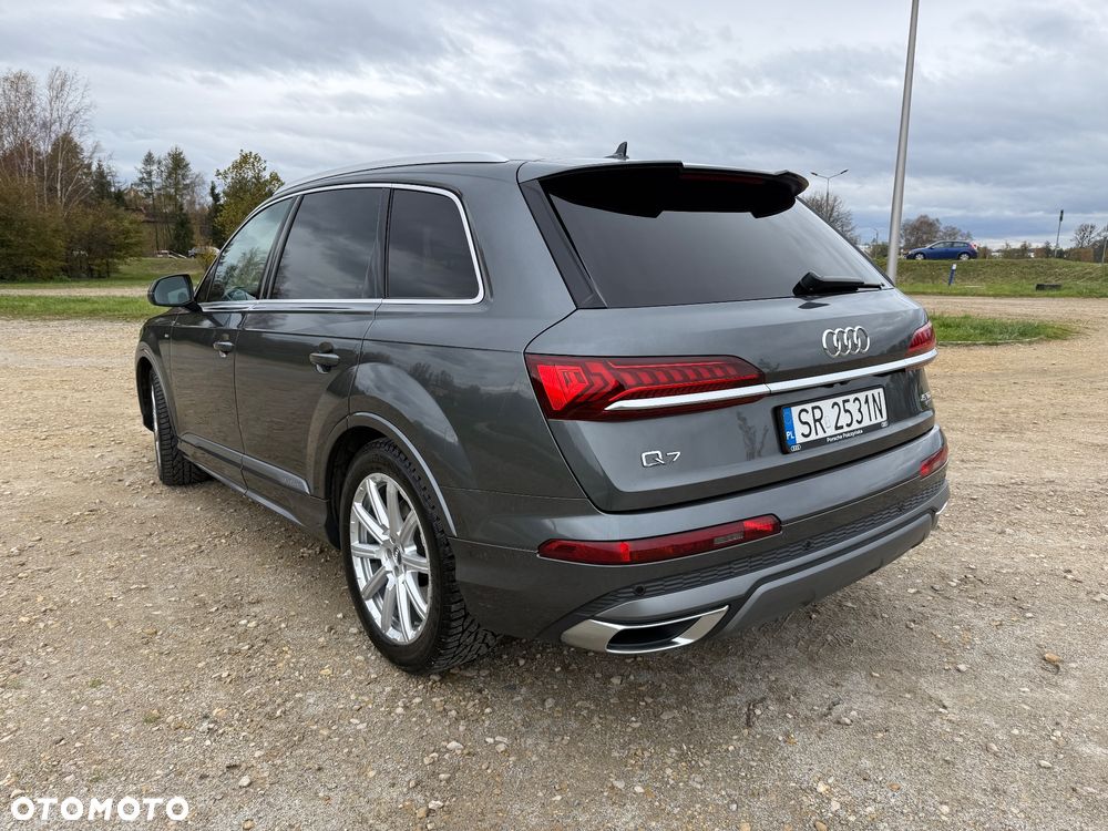 Audi Q7 - 4