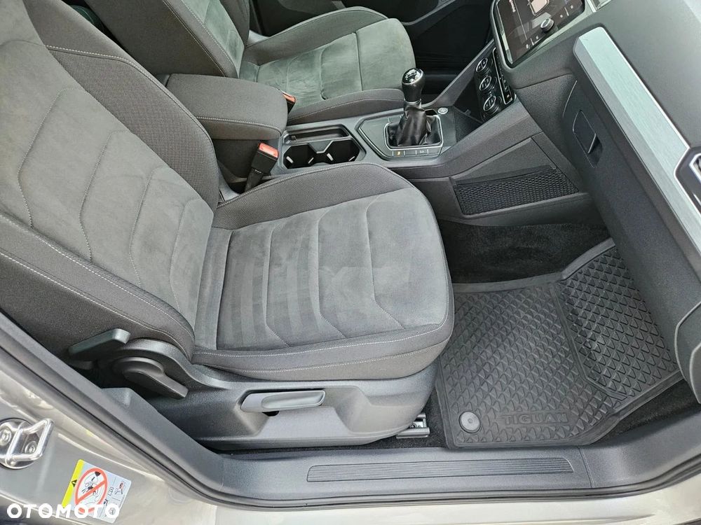 Volkswagen Tiguan - 21