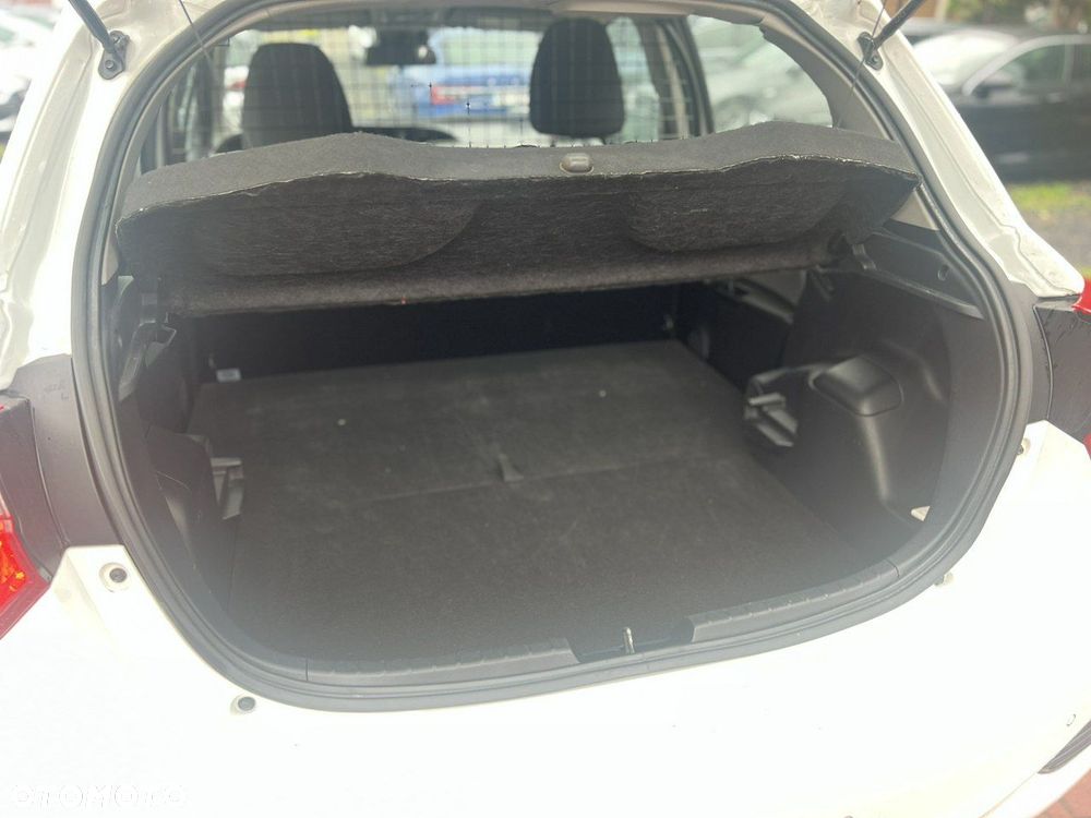 Toyota Yaris 1.5 Active - 17