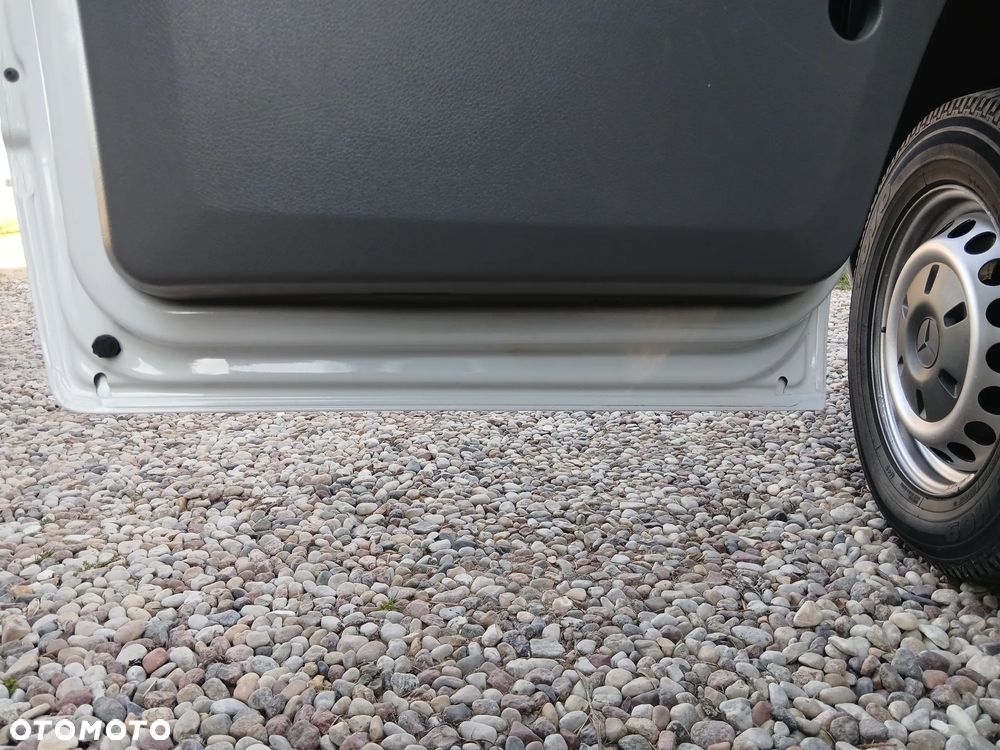 Mercedes-Benz Sprinter - 37