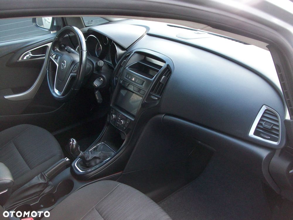 Opel Astra 1.4 Turbo Innovation - 14