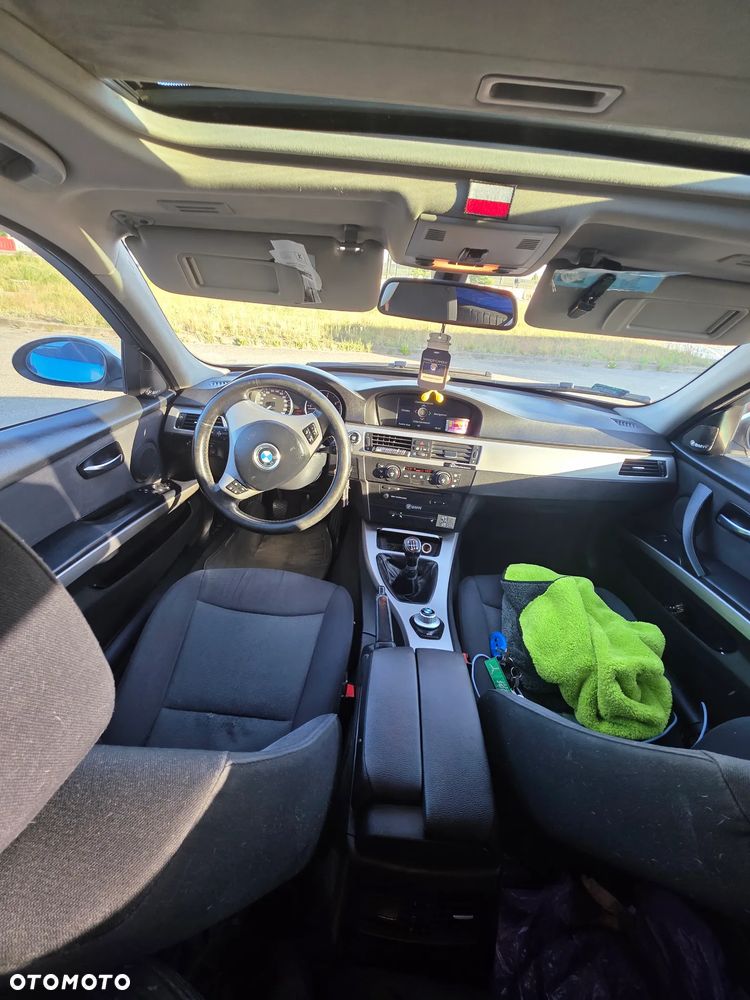 BMW Seria 3 320d - 4