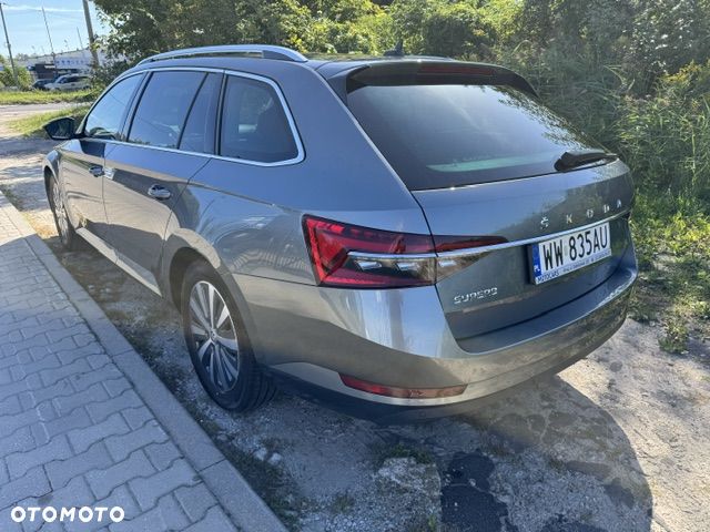 Skoda Superb 2.0 TDI SCR Style DSG - 3