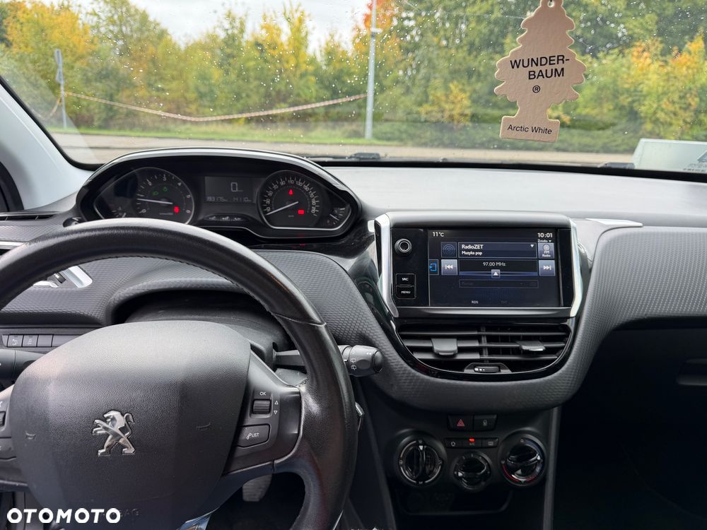 Peugeot 2008 1.6 BlueHDi Allure - 13