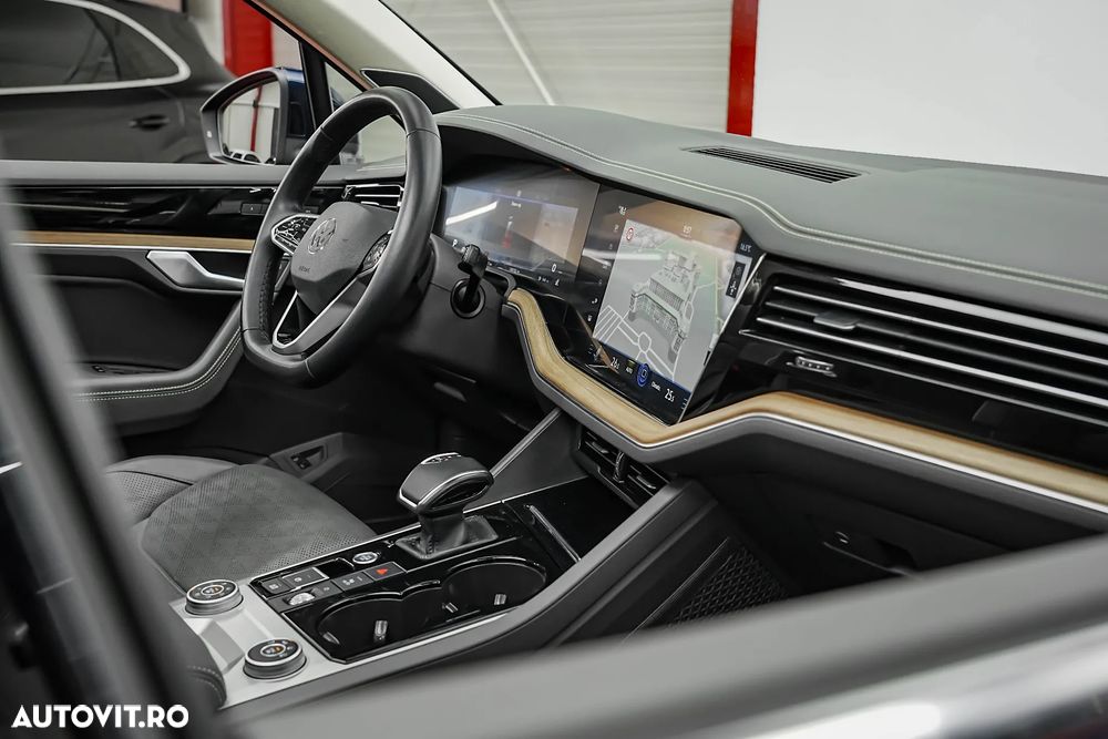 Volkswagen Touareg - 16