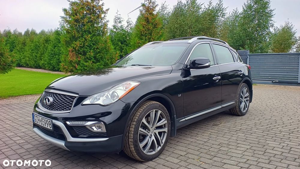 Infiniti Q50 - 1