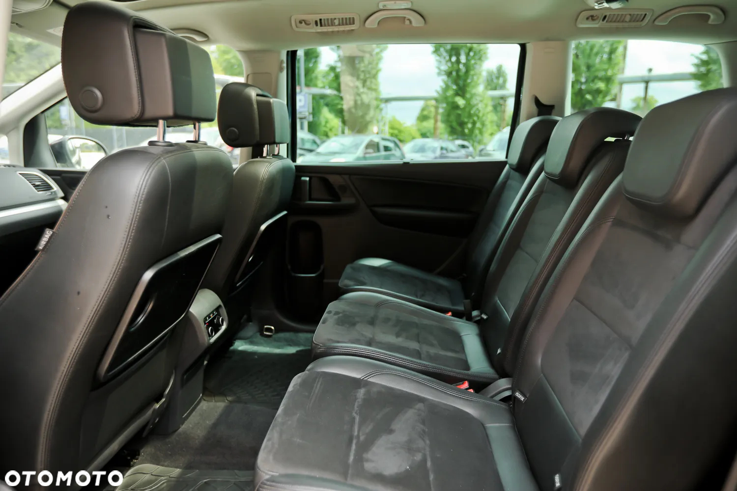 Volkswagen Sharan 2.0 TDI DSG BlueMotion Technology Highline - 20