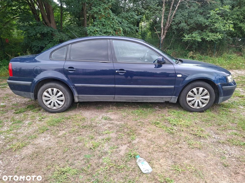 Volkswagen Passat 1.9 TDI - 8