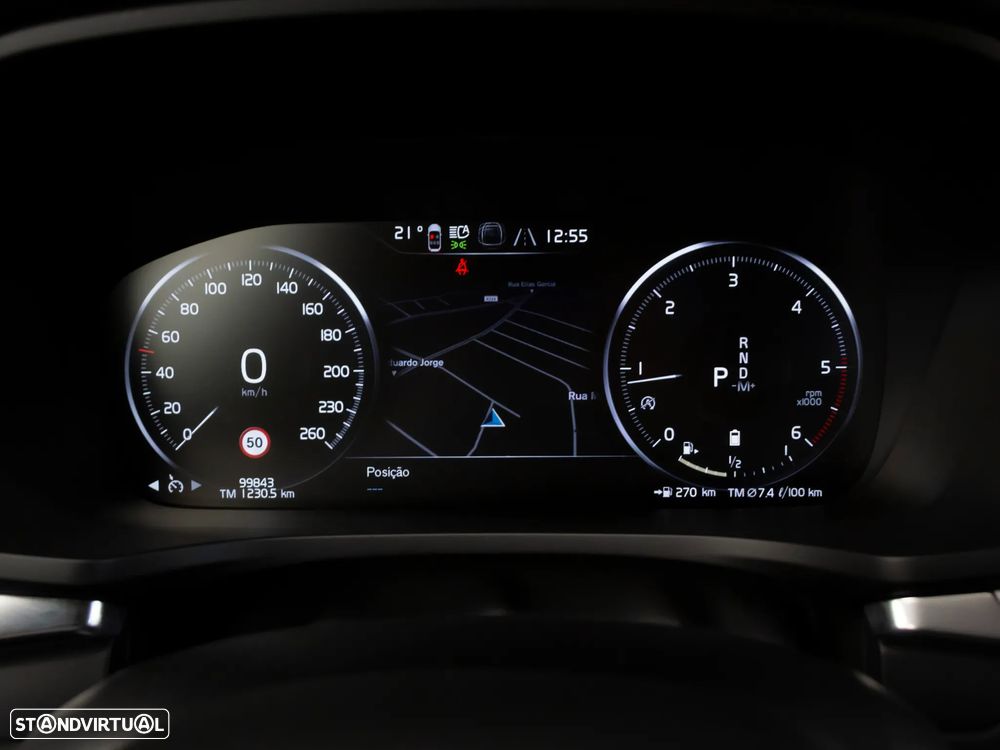 Volvo V60 2.0 B4 Momentum Plus Geartronic - 24