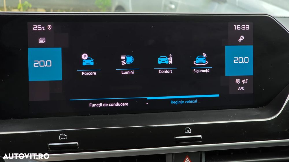 Citroën C4 PureTech 130 Stop&Start EAT8 SHINE - 35