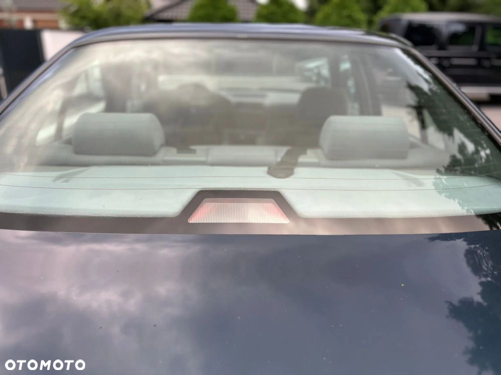 BMW Seria 5 520i - 25