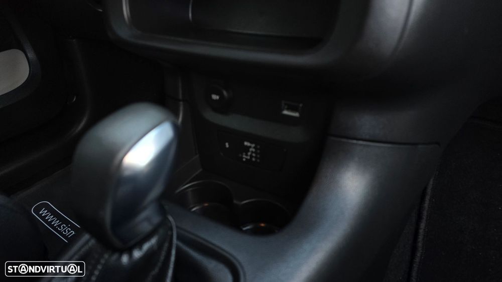 Citroën C3 1.2 PureTech Shine Pack EAT6 - 12