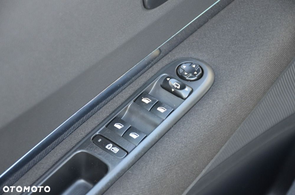 Peugeot 3008 - 21