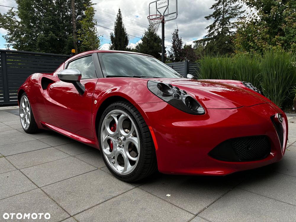 Alfa Romeo 4C - 4