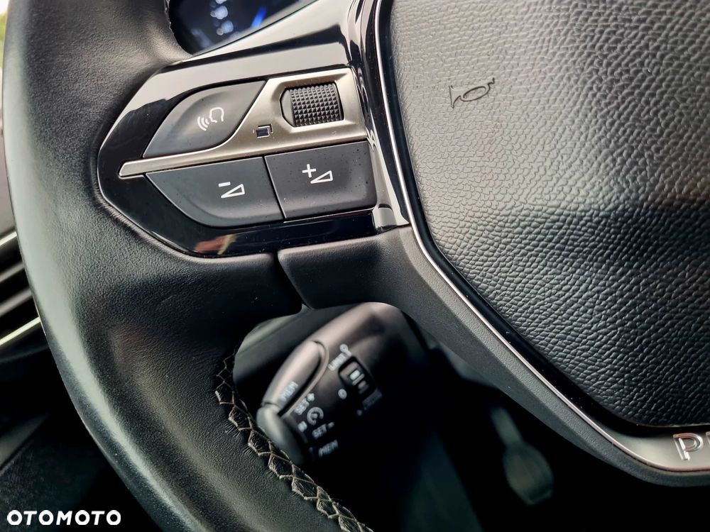 Peugeot 3008 1.2 PureTech Active S&S - 16