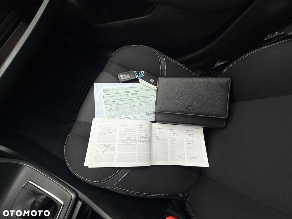 Volvo V40 D2 Momentum - 26