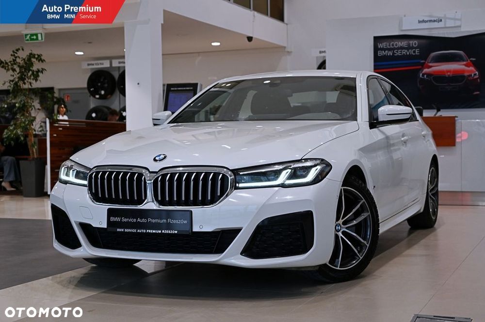 BMW Seria 5 520i mHEV - 4