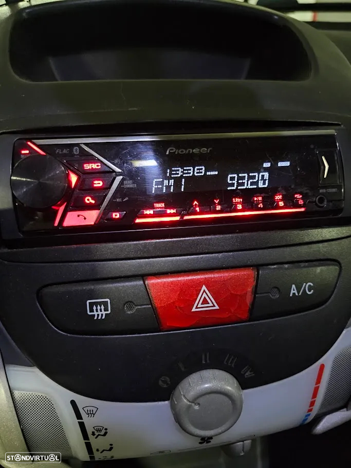 Toyota Aygo 1.0 - 5