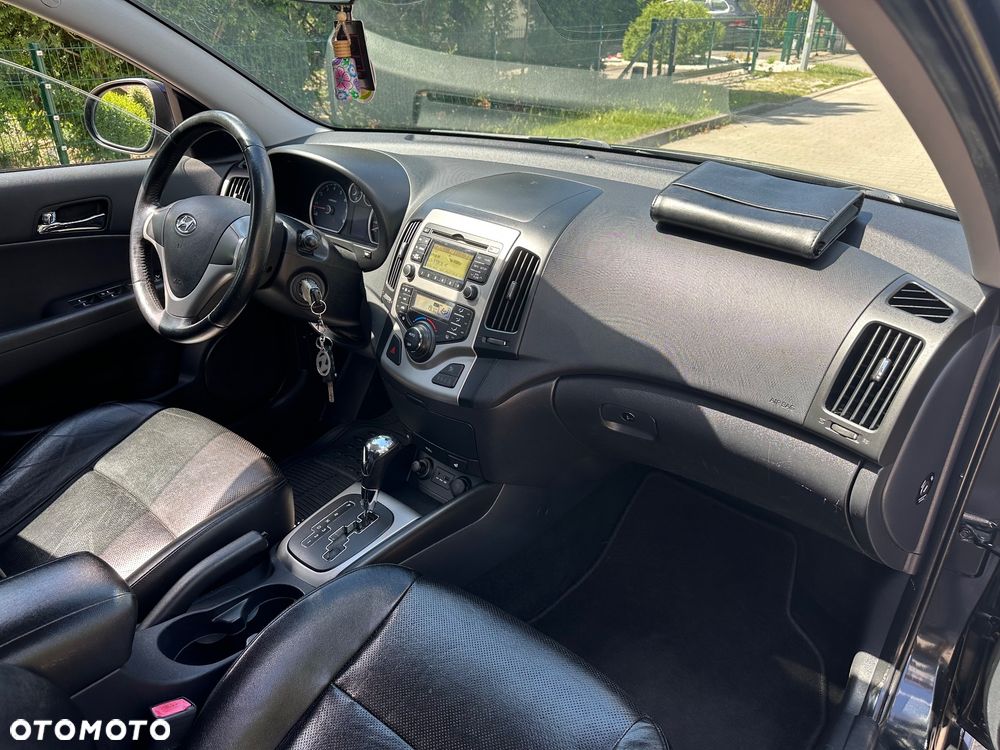 Hyundai i30 1.6 Premium - 13
