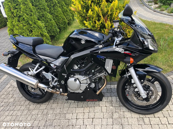 Suzuki SV