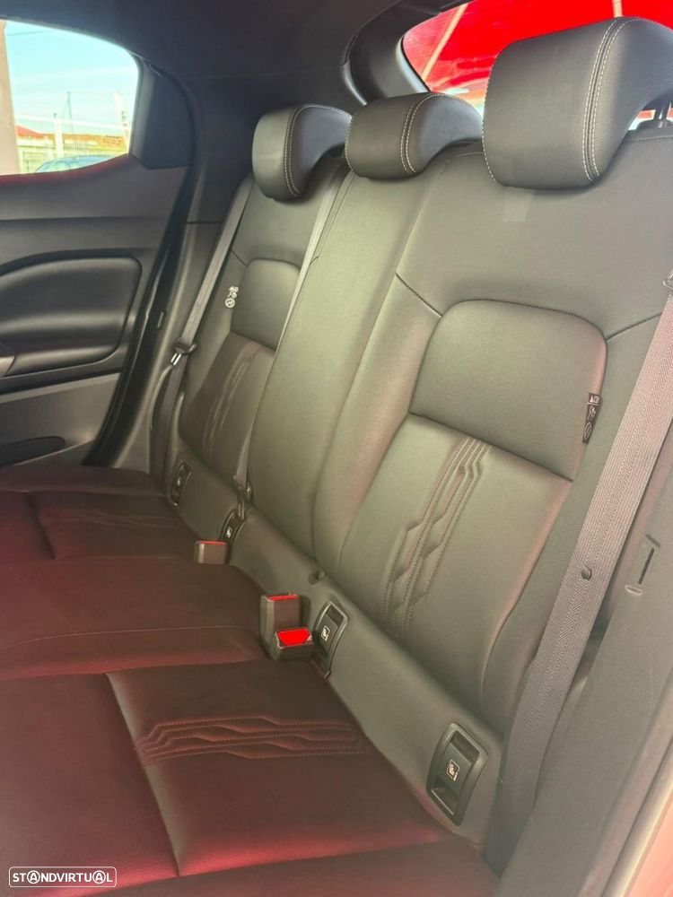 Nissan Juke 1.0 DIG-T Tekna - 11