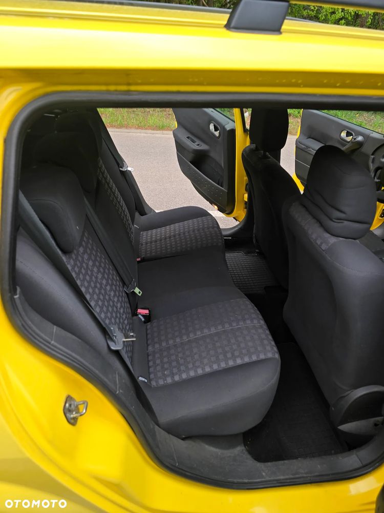 Renault Megane 1.9 dCi Alize - 24