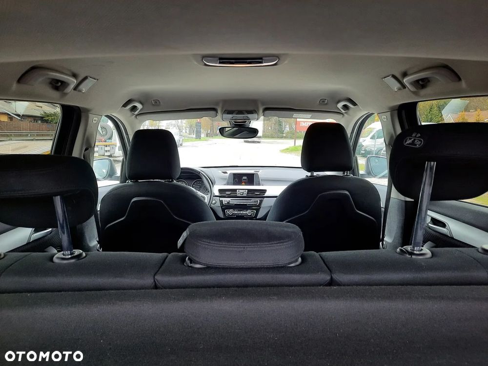 BMW X1 xDrive20i - 21