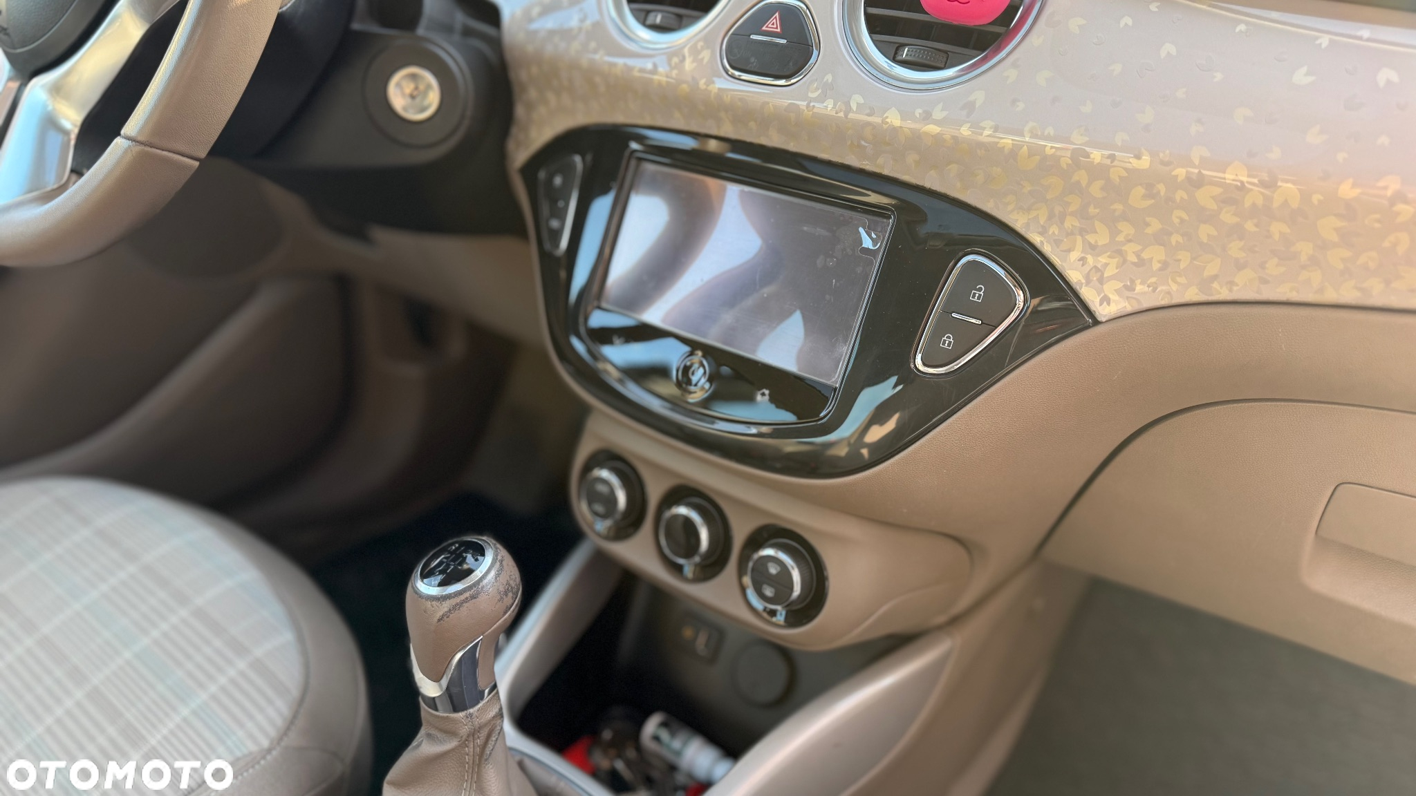 Opel Adam 1.4 Glam - 10