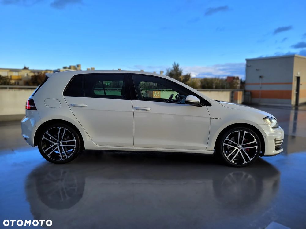 Volkswagen Golf GTD (BlueMotion Technology) - 4
